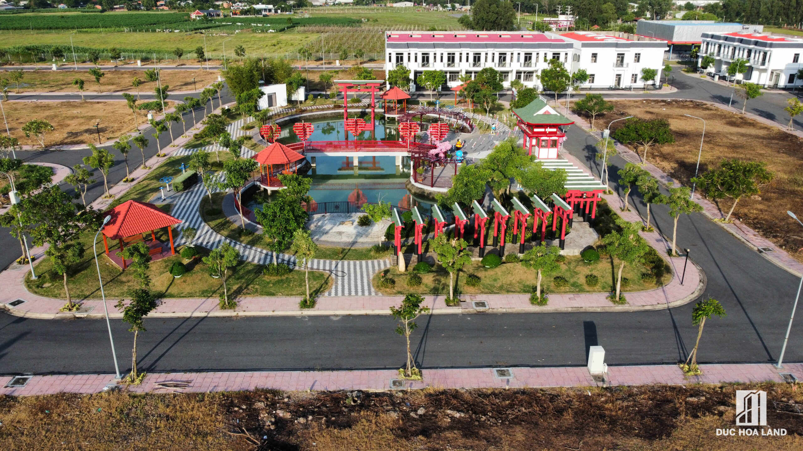 du-an-young-town-tay-bac-sai-gon-duc-lap-thuong-3